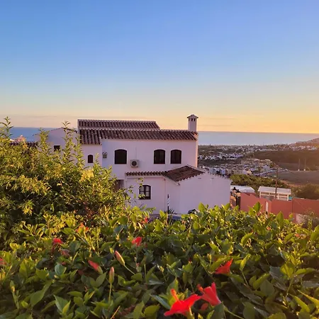 Apartment Luxury With 3 Bedrooms Nerja