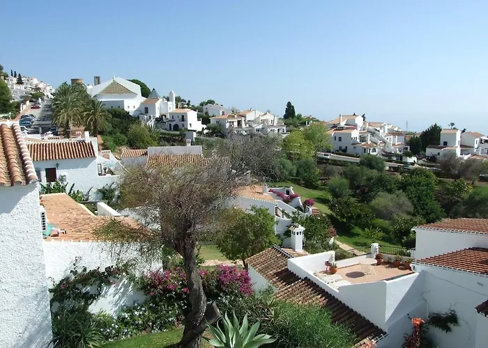 Apartment Luxury With 3 Bedrooms Nerja