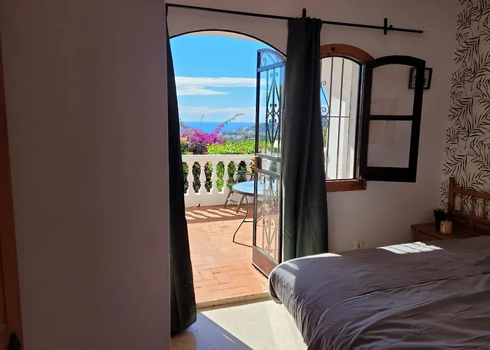 Apartment Luxury With 3 Bedrooms