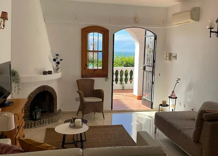 Luxury With 3 Bedrooms